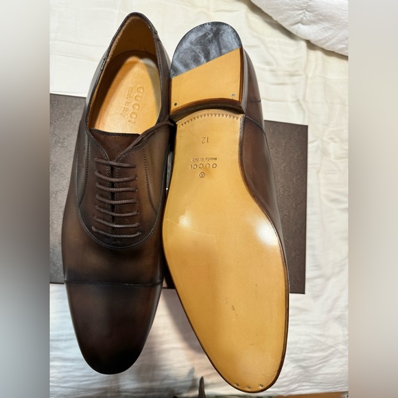 Men’s Brown Leather Gucci Dress Shoes - Picture 5 of 5
